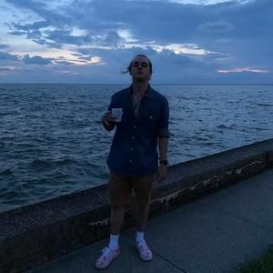 Meet your Posher, Alexton